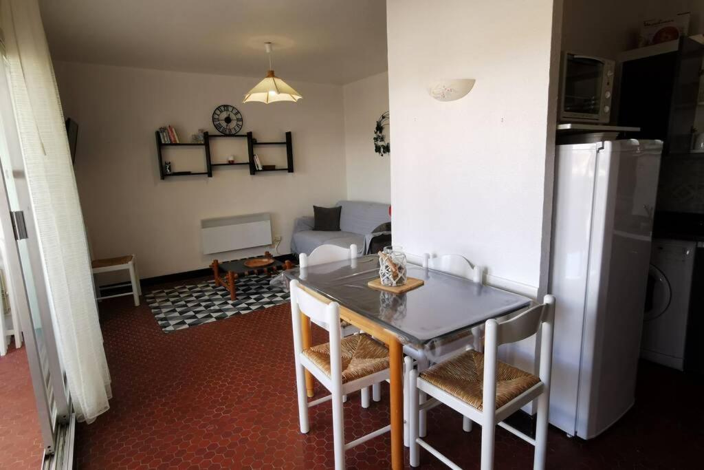 Appartement Soleil Levant - Acces Direct Plage - Terrasse - Une Chambre - Proche Commerces Ле Баркарес Экстерьер фото